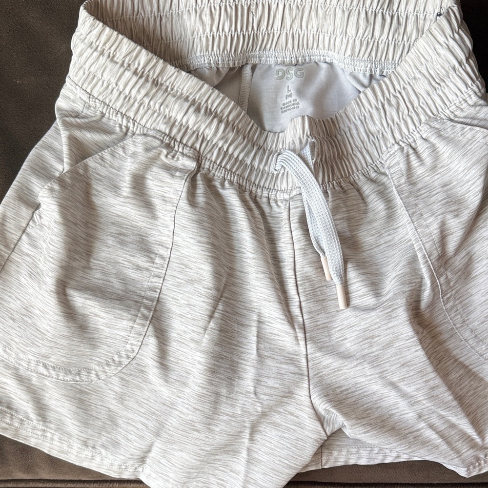 DSG Women's Light Gray Athletic Shorts